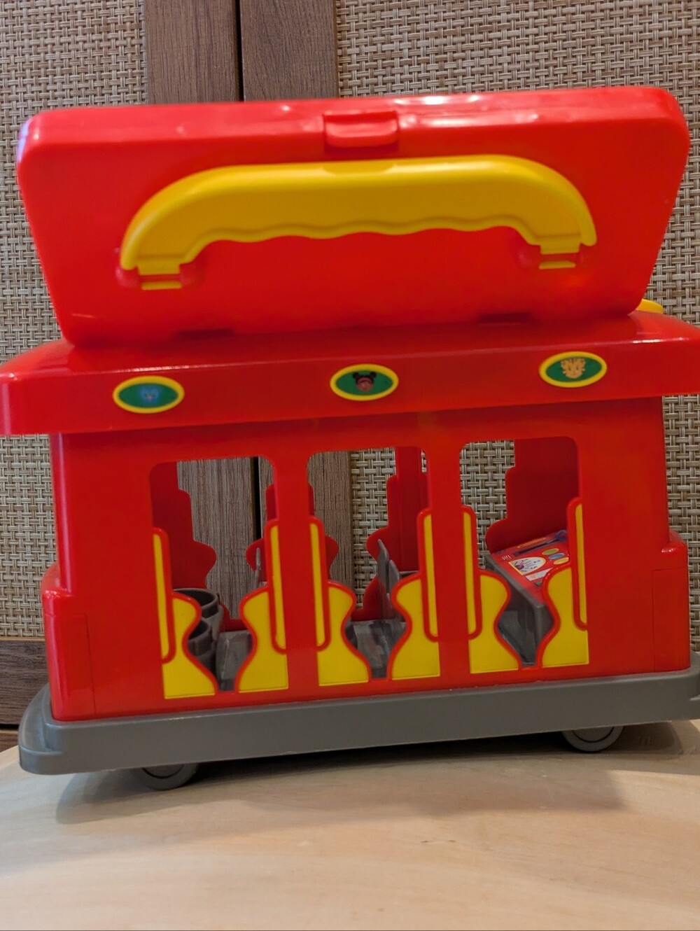 Rare Daniel Tiger Deluxe Trolley + Figure Bundle With Working Sounds + Light ๐ฏ - Picture 7 of 8